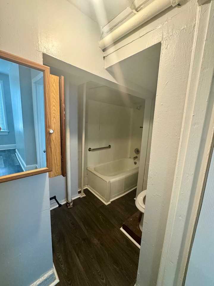 2714 May St - Photo 5 of 12