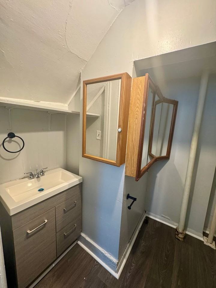 2714 May St - Photo 6 of 12