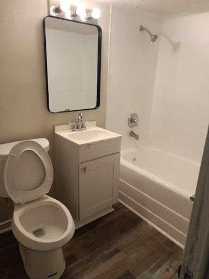 4517 1/2 S Shields Blvd Lowr - Photo 6 of 26