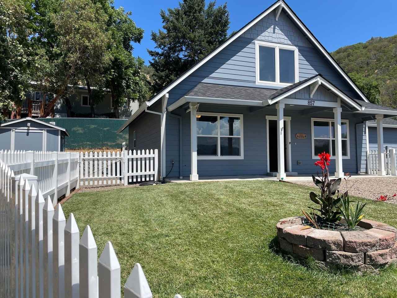 857 Jacoby St - Photo 2 of 32