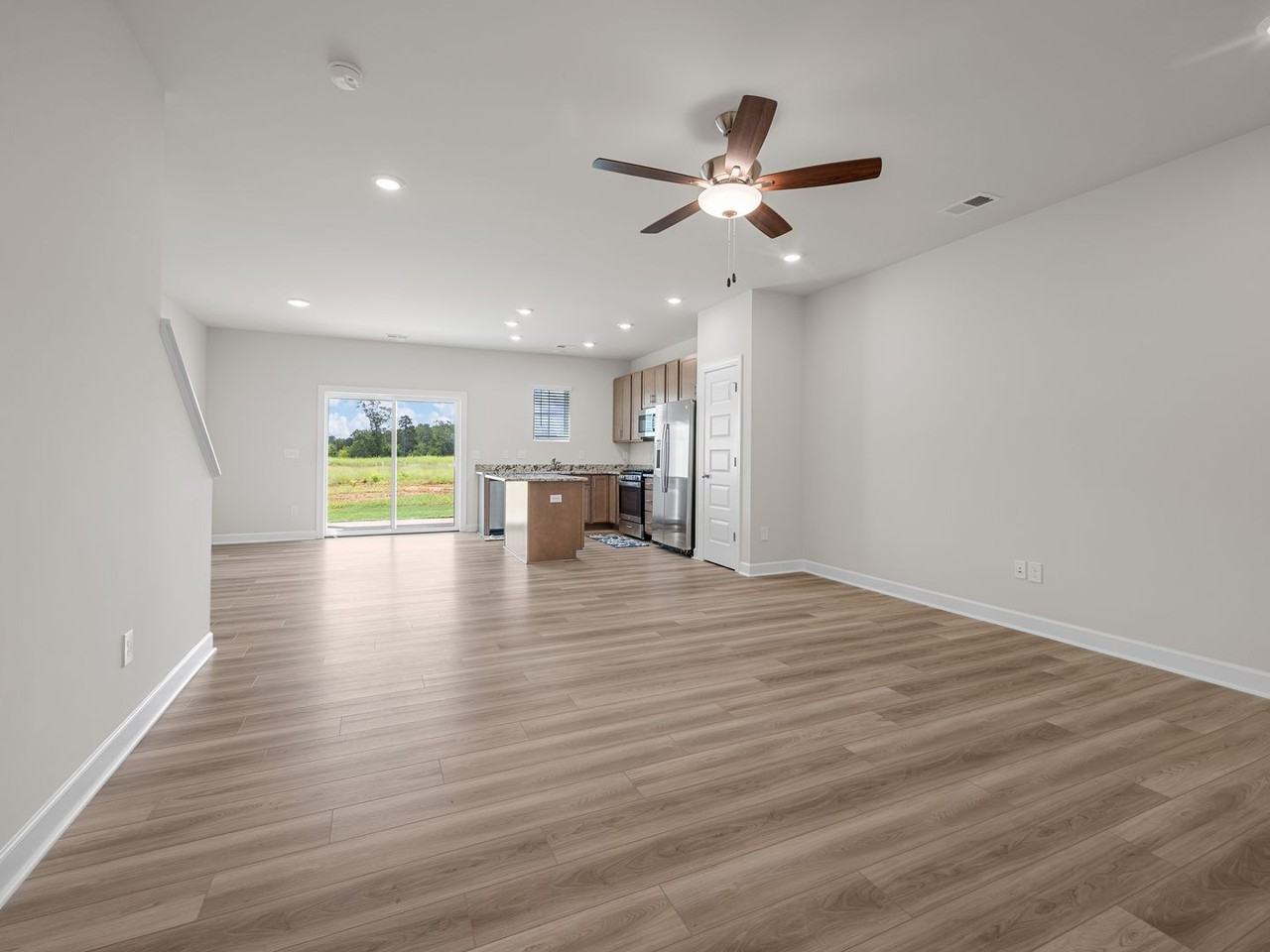 1526 1526 Yellowwood Ct - Photo 6 of 33
