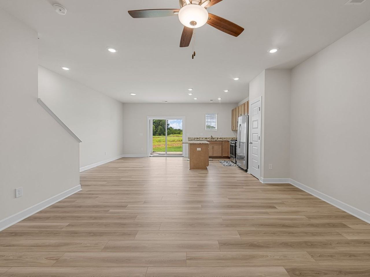 1526 1526 Yellowwood Ct - Photo 7 of 33