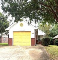 featured image of 2558 Arlington Dr