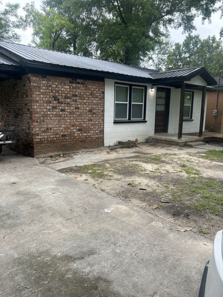 206 Whitehead St - Photo 2 of 14