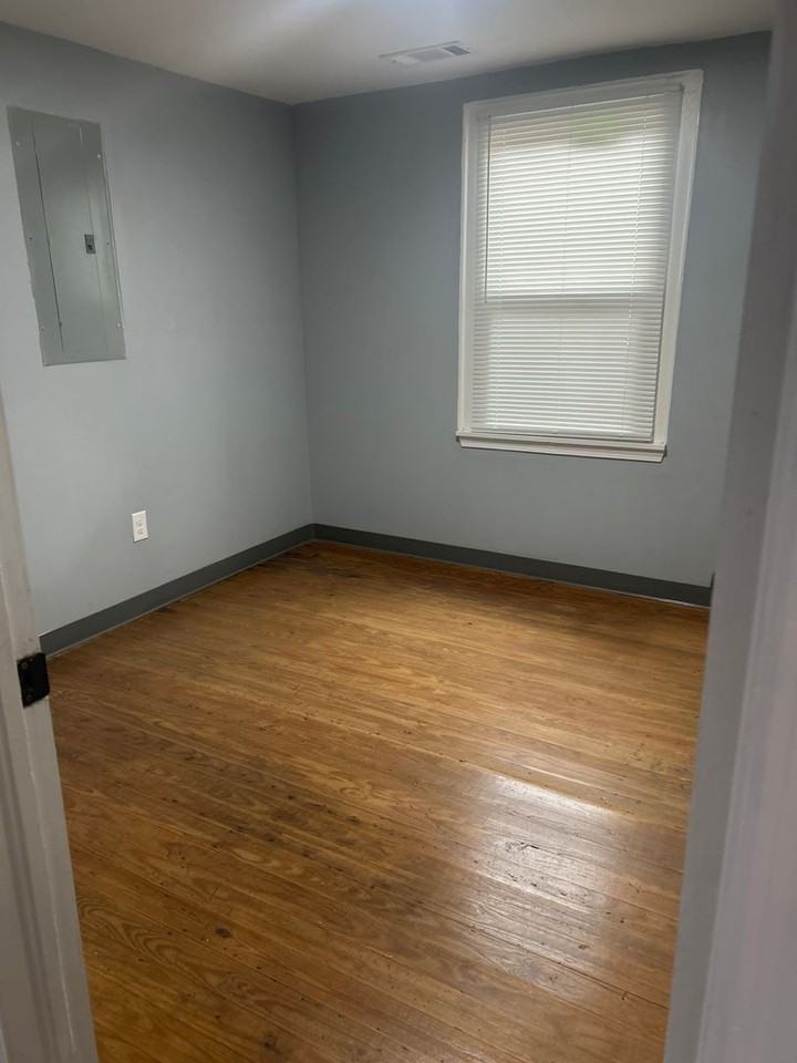 206 Whitehead St - Photo 3 of 14