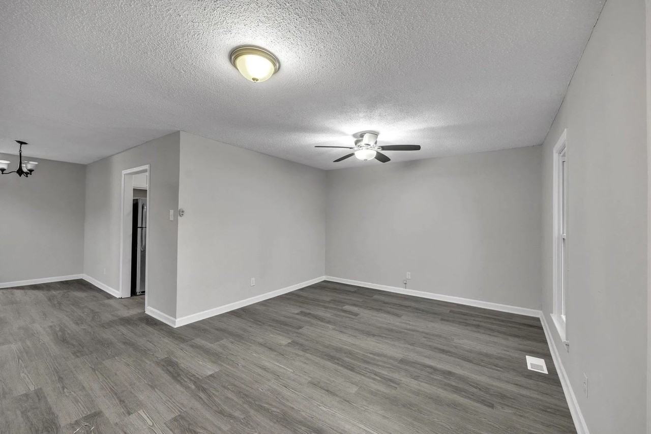 114 114 Placid Place Pl - Photo 3 of 16