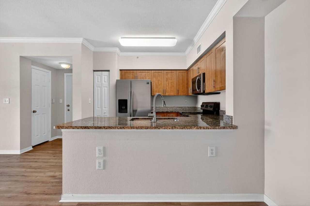 6450 Emerald Dunes Dr - Photo 2 of 26