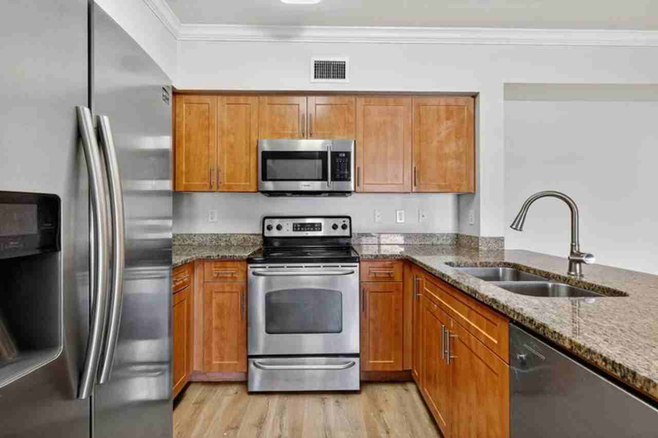 6450 Emerald Dunes Dr - Photo 3 of 26