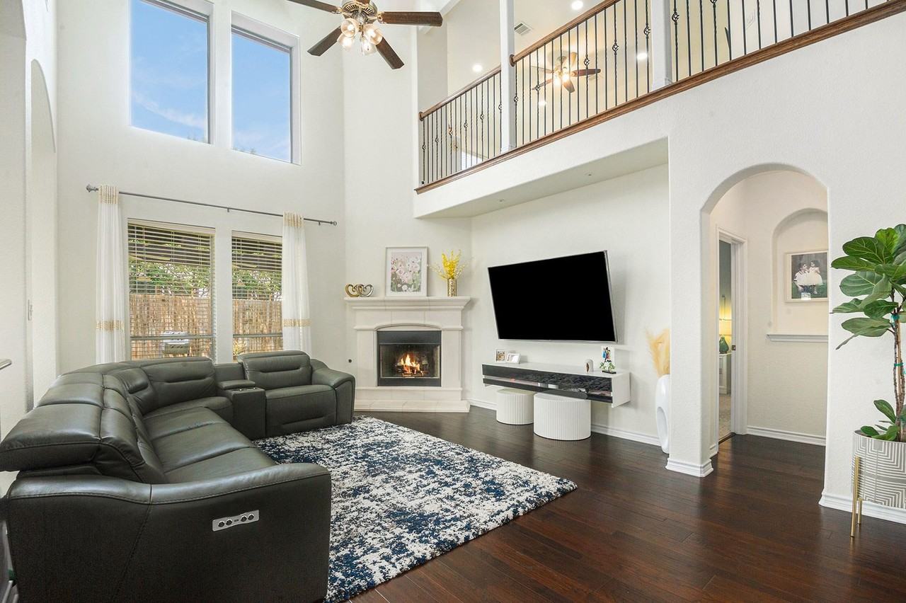 4109 Drexmore Rd - Photo 3 of 35
