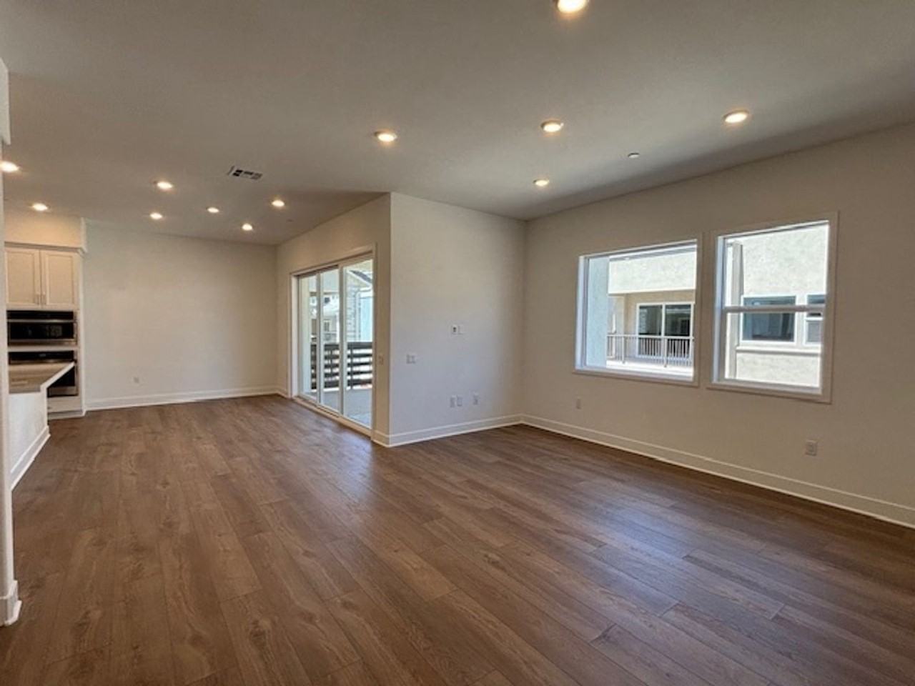 187 Billings - Photo 2 of 12