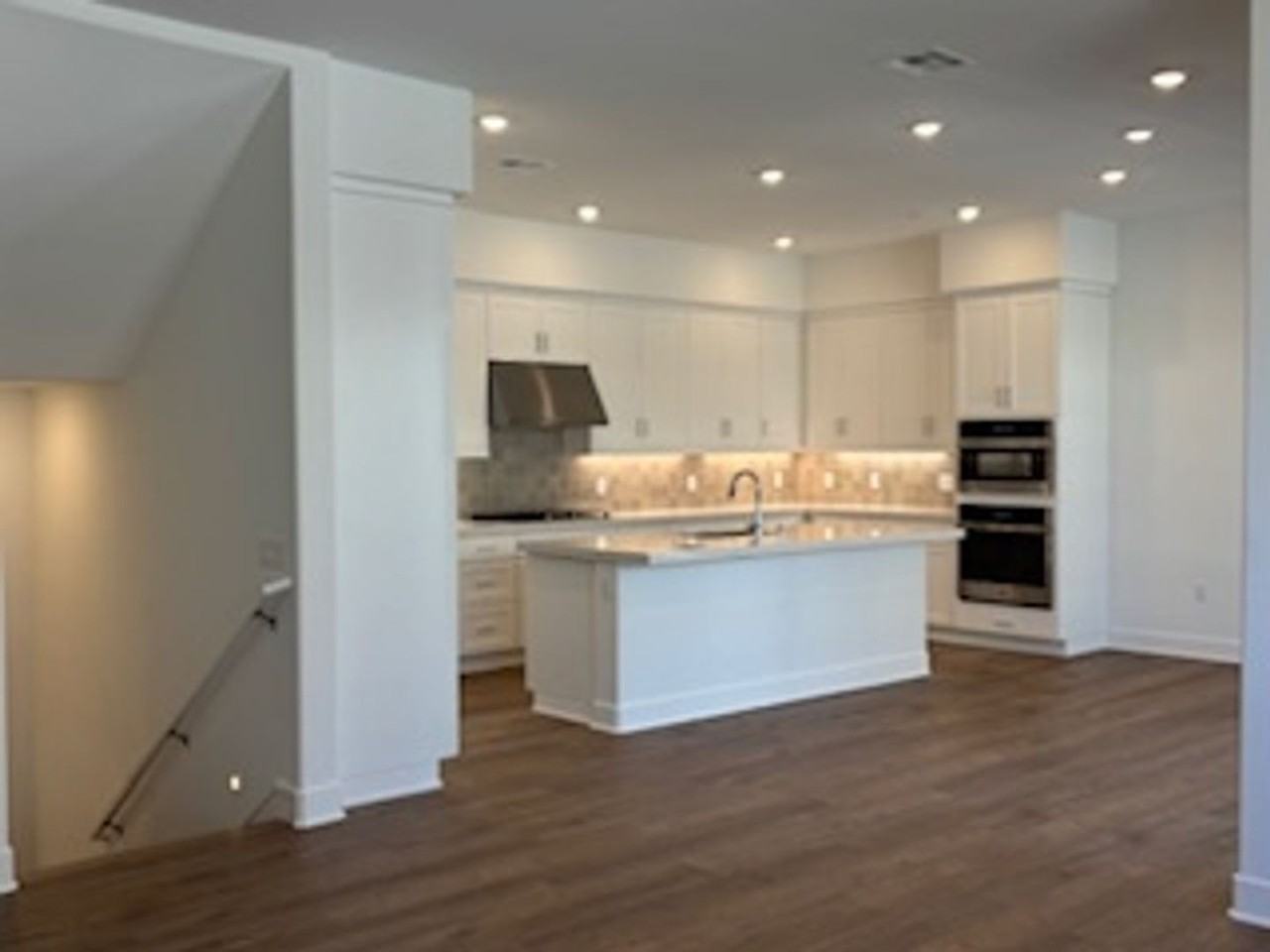 187 Billings - Photo 4 of 12