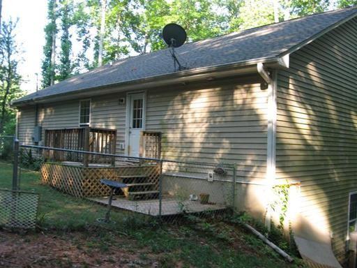 324 Leisure Cir - Photo 2 of 7