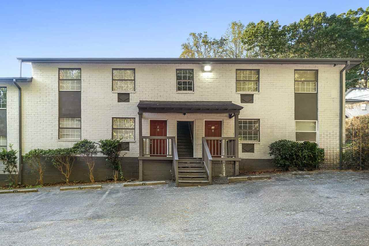 156 Fairfield Place Northwest - Photo 4 of 28