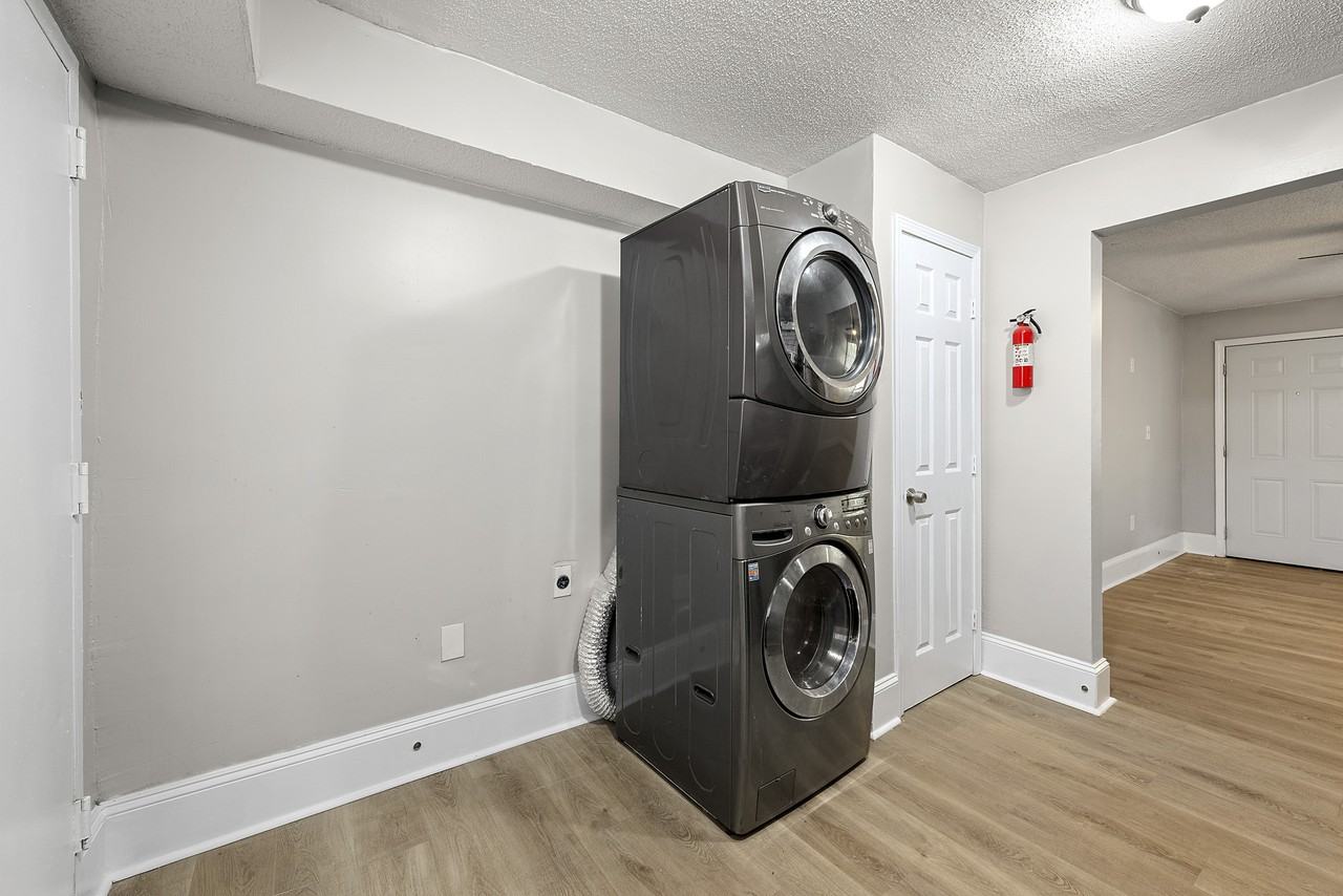 156 Fairfield Place Northwest - Photo 6 of 28