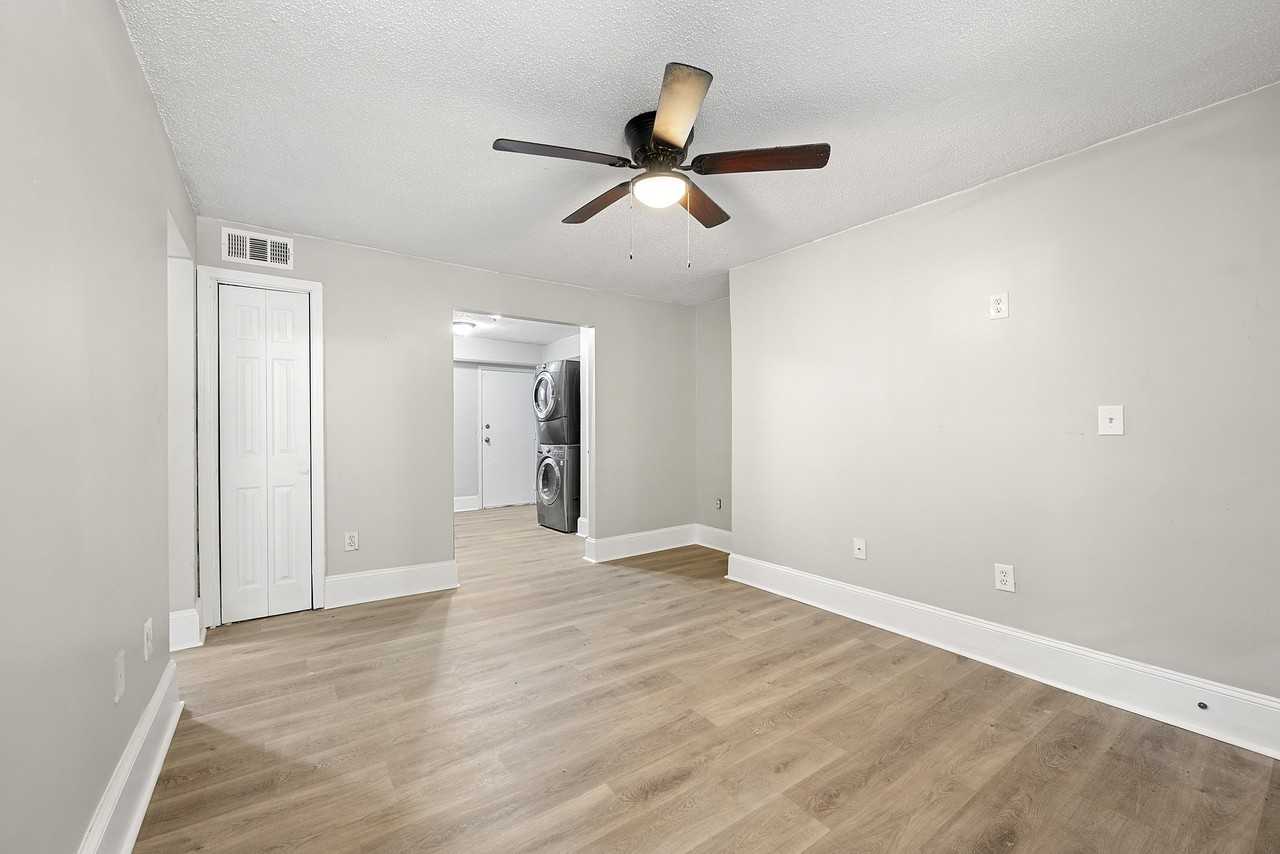 156 Fairfield Place Northwest - Photo 7 of 28