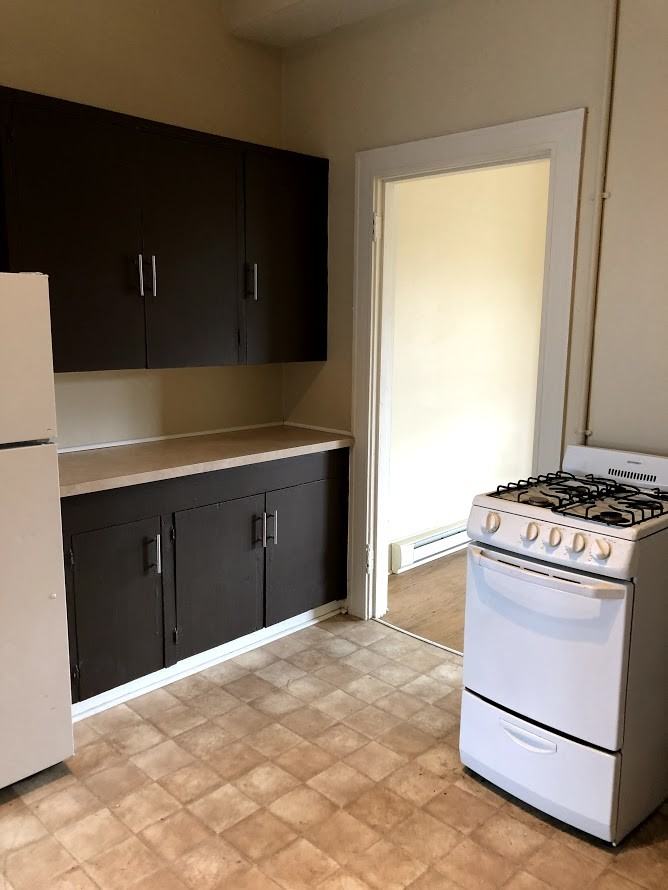 4537 Southeast 65th Avenue #6 - Photo 5 of 10