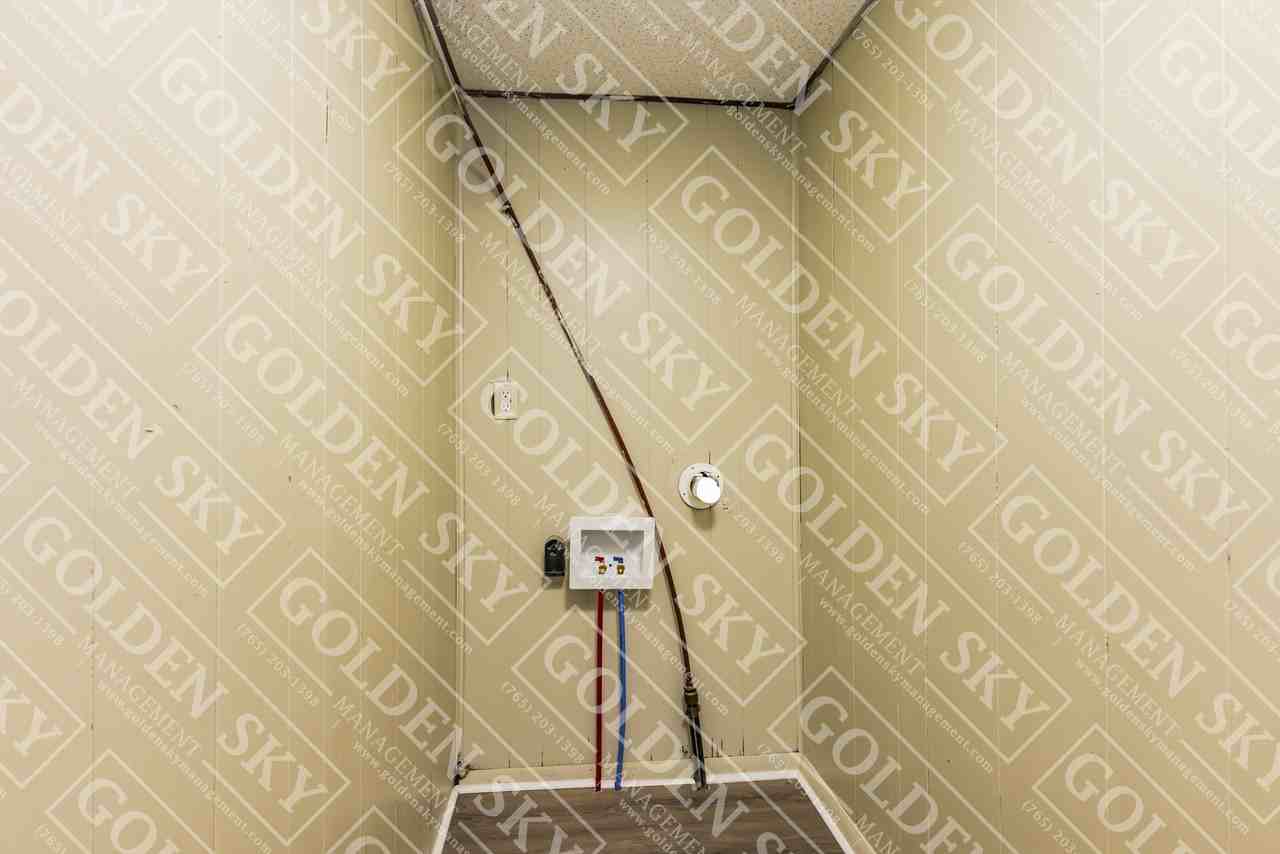 2011 East 18th Street - Unit 13 - Photo 2 of 16