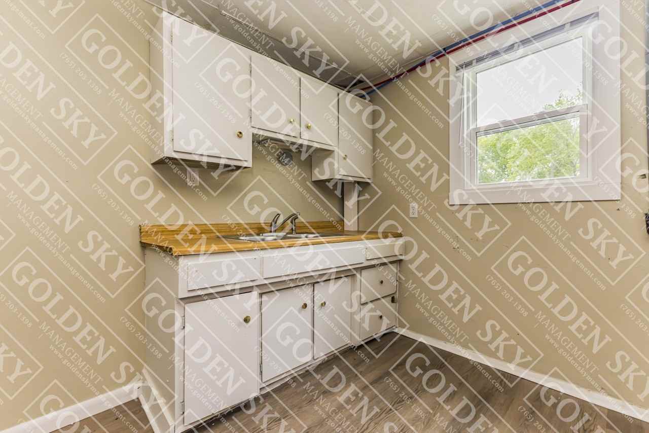 2011 East 18th Street - Unit 13 - Photo 5 of 16