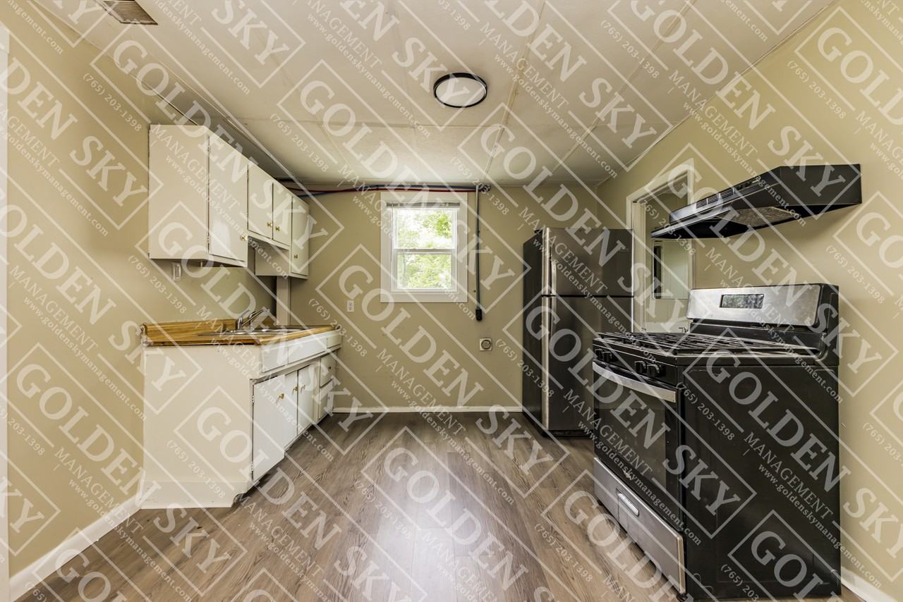 2011 East 18th Street - Unit 13 - Photo 6 of 16