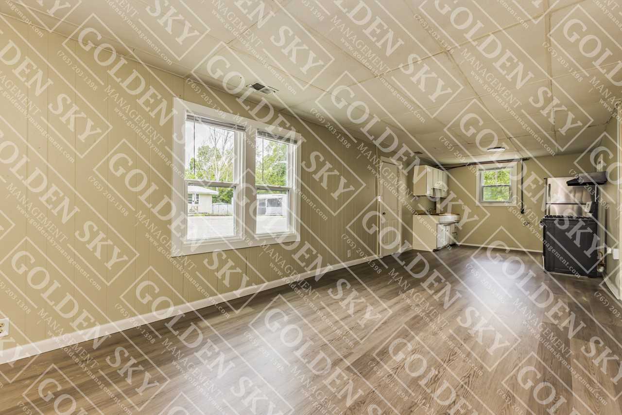 2011 East 18th Street - Unit 13 - Photo 7 of 16