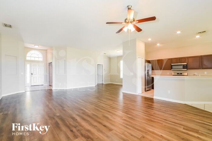 14330 Estrella Dr - Photo 3 of 16