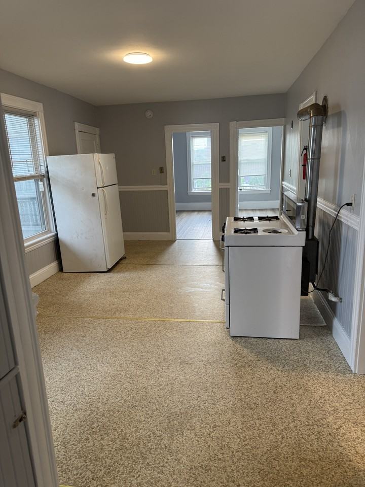 227-233 Notre Dame Ave., Manchester - Photo 4 of 19