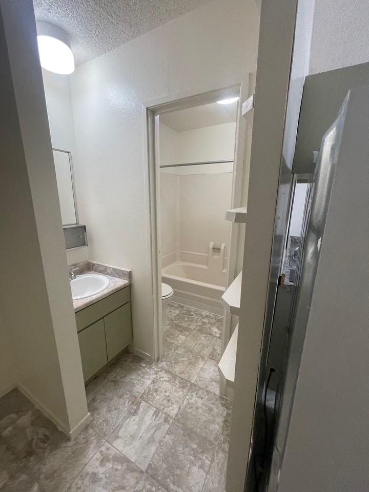 136 Judy Lane #2A - Photo 3 of 17