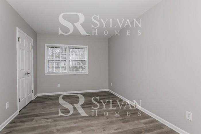 6607 Summerlin Pl - Photo 3 of 15