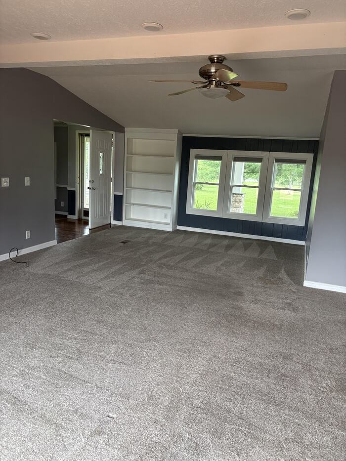 3512 Burnside Rd - Photo 2 of 11