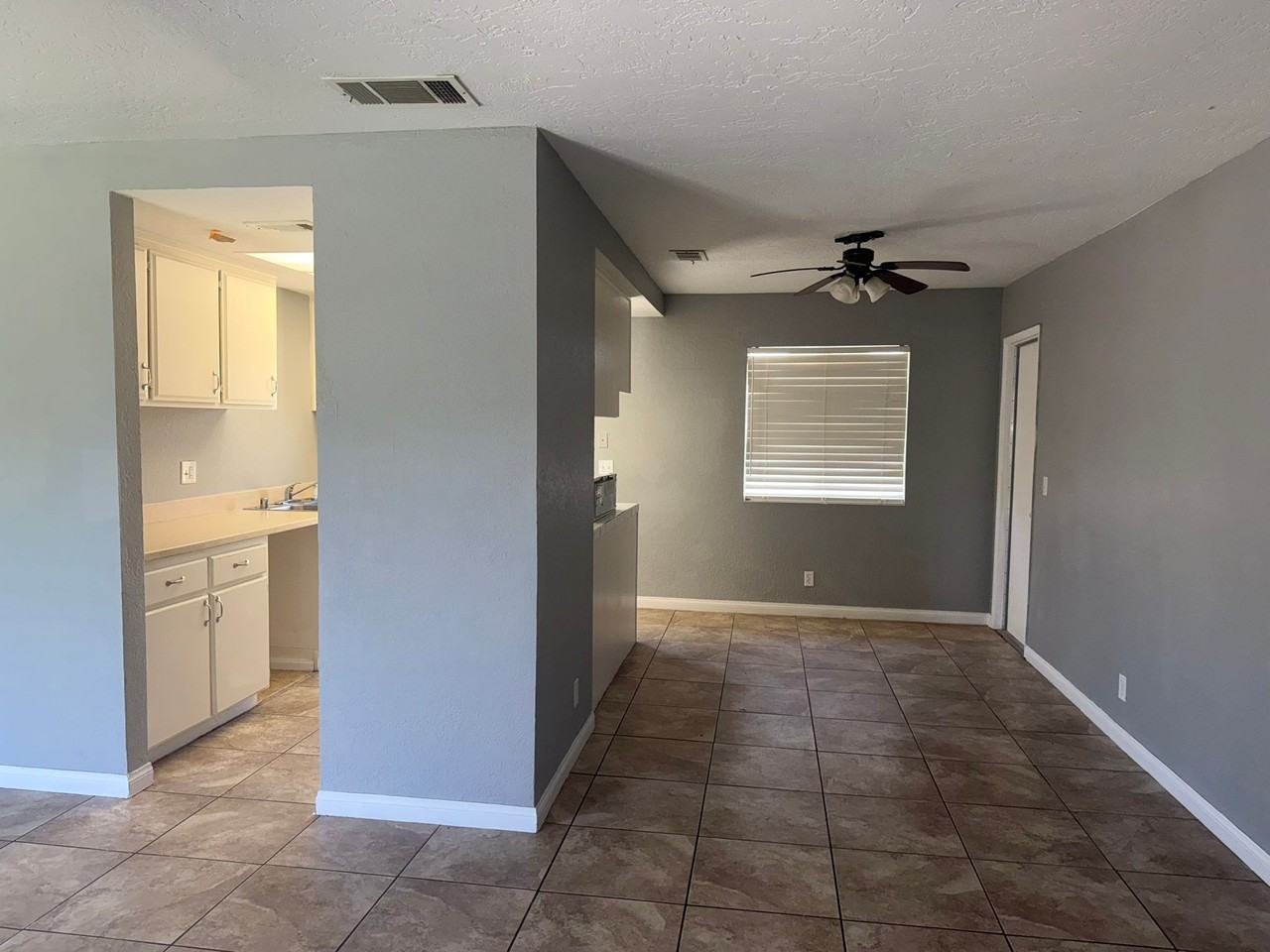 13340 Navajo Rd #3 - Photo 3 of 10