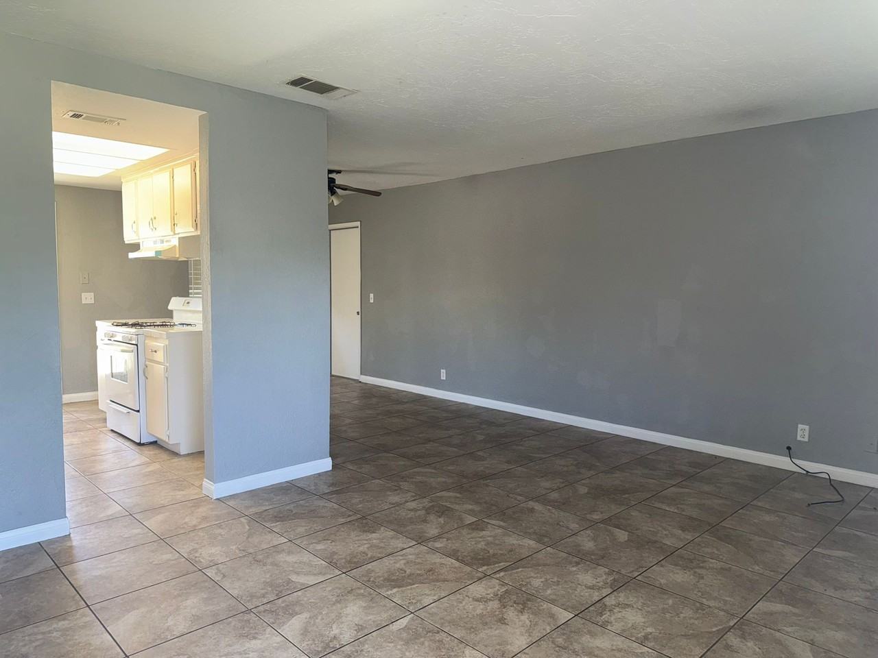 13340 Navajo Rd #3 - Photo 5 of 10