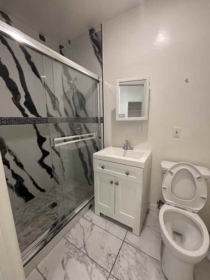 2905 Van Buren Place #1 - Photo 4 of 8