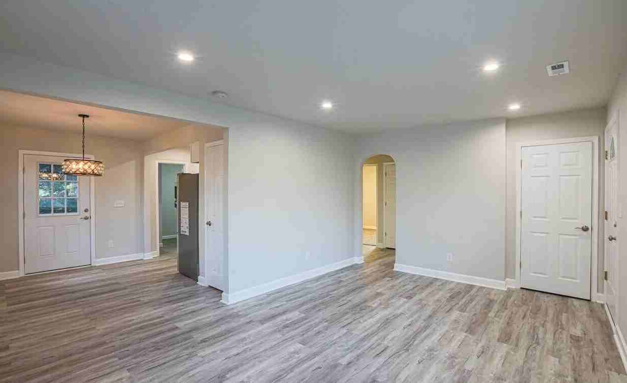 5929 Montgomery St #NA - Photo 2 of 5