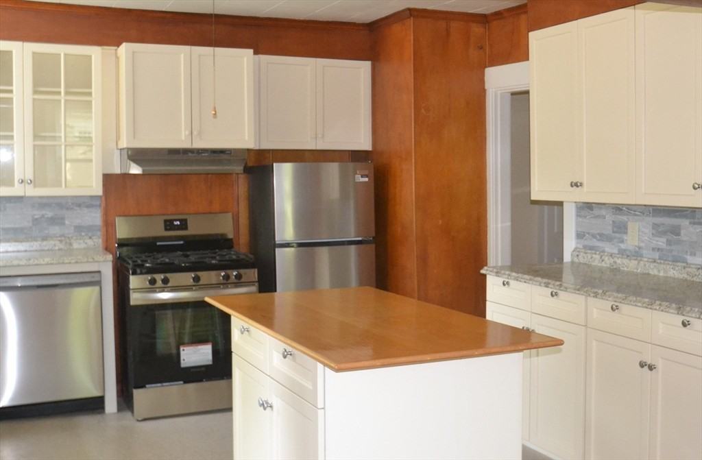 179 Main St #179 - Photo 3 of 21