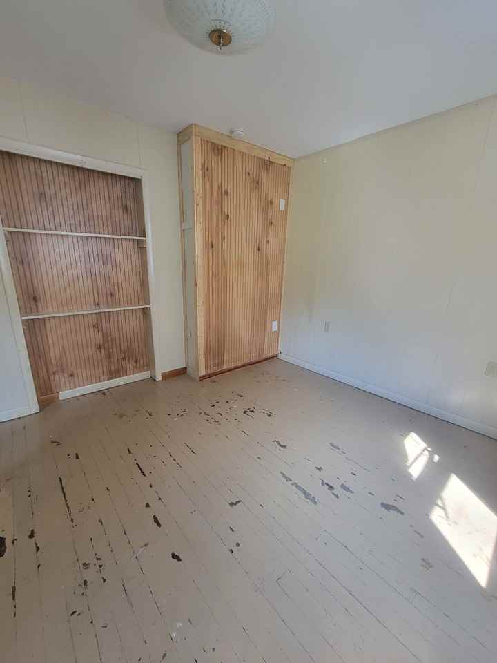 127 Center St #B - Photo 6 of 7