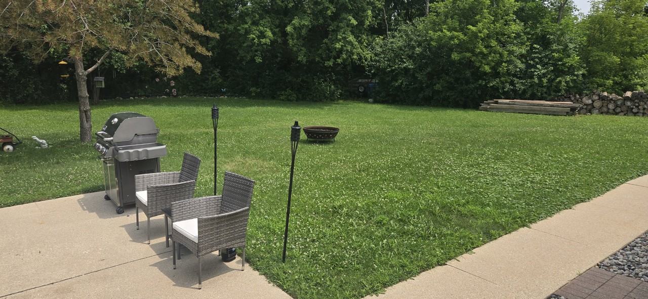 270 S Riverside Dr #270 - Photo 4 of 15