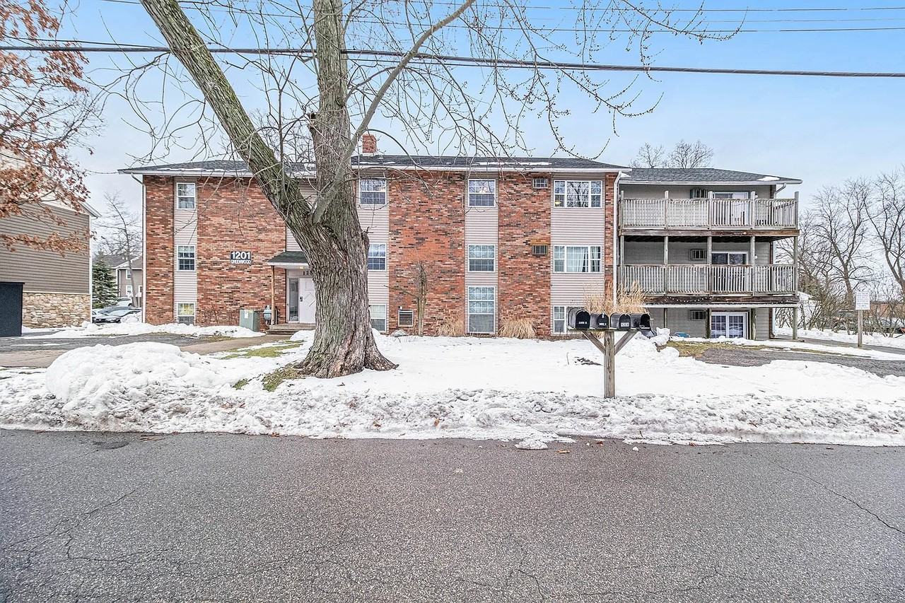 1202 Euclid Ave #NA - Photo 3 of 9