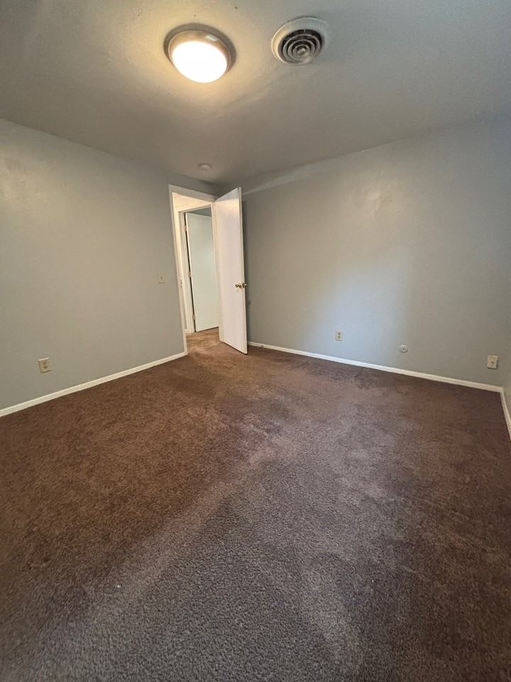 3126 Butler Street - Photo 3 of 6