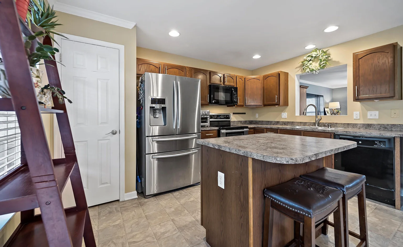 125 Birds Eye View Drive - Photo 2 of 18