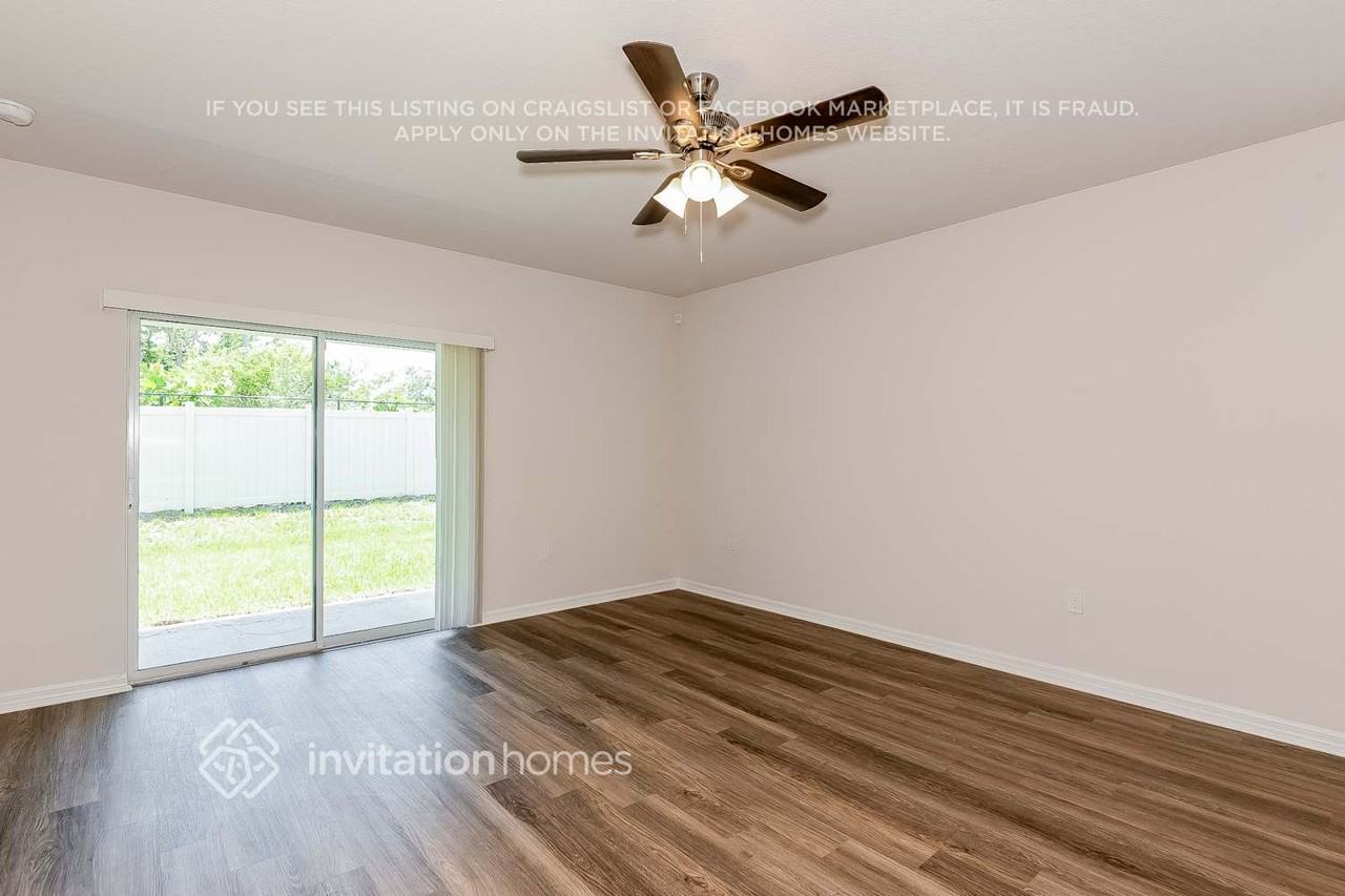 8033 Majestic Palms Ct - Photo 5 of 21