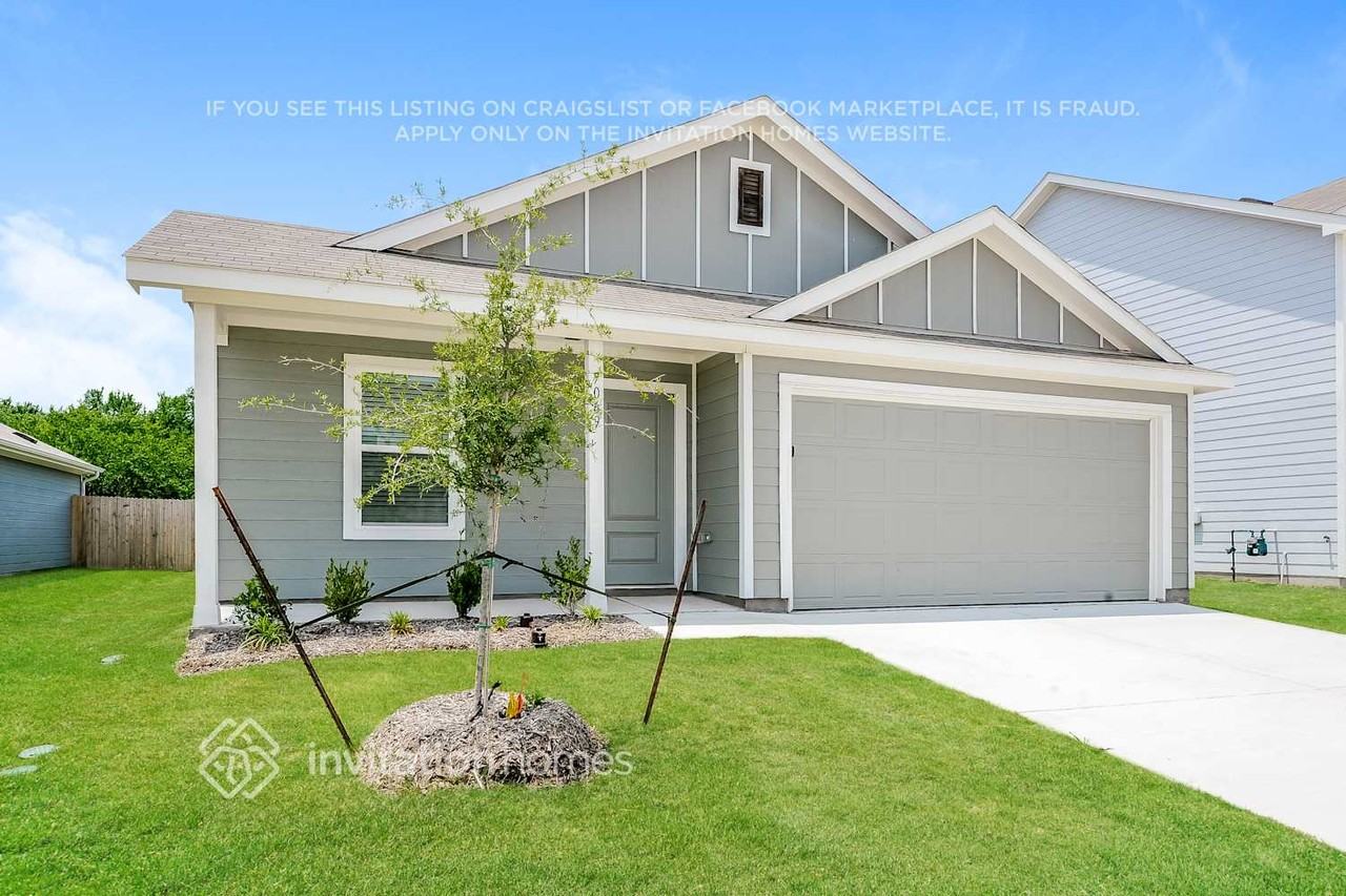 7069 Meandering Creek Ln - Photo 2 of 9