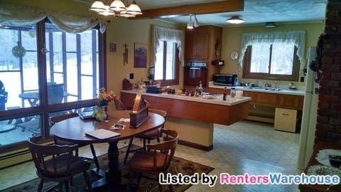 15806 Pine Shores Rd - Photo 3 of 8