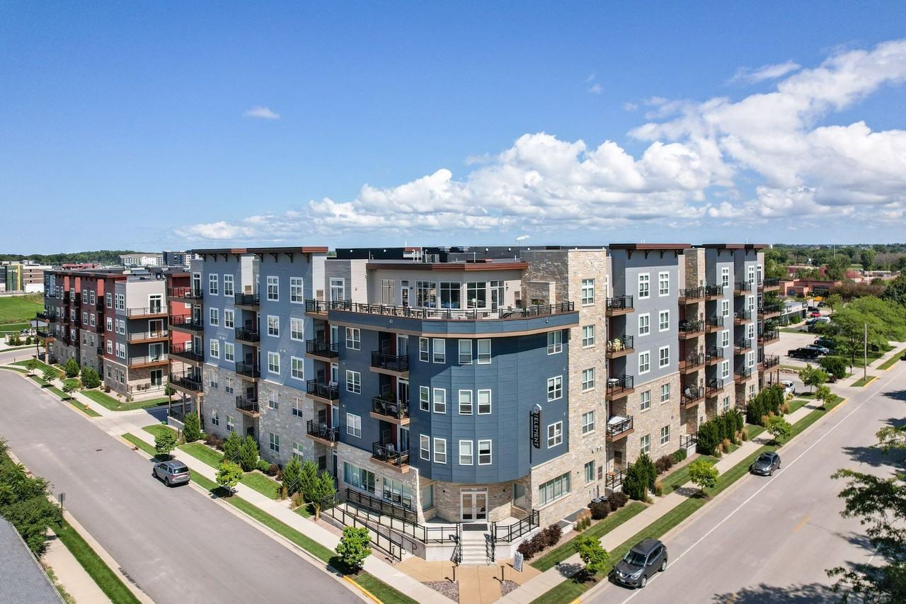 ELEMENT Apartments I - 746 - Photo 7 of 9