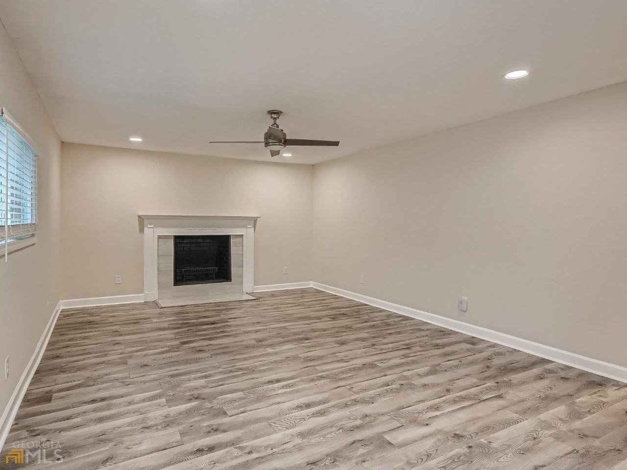 1263 Oakland Dr Sw - Photo 7 of 11