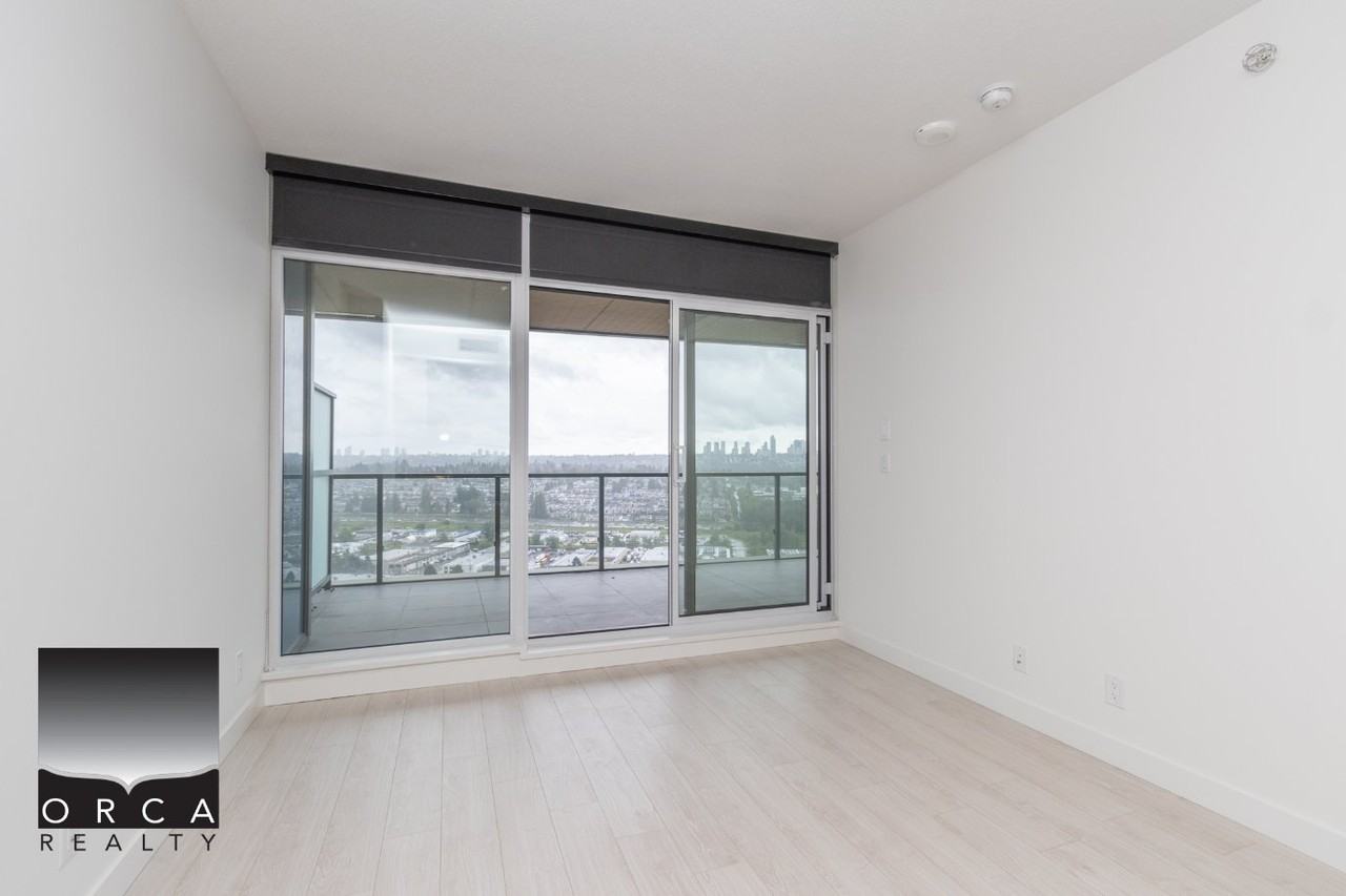 4890 Lougheed Hwy - Photo 3 of 38