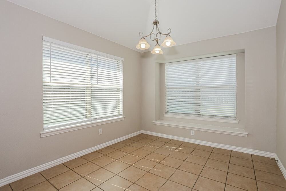 311 Galloping Hill Road - Photo 5 of 16