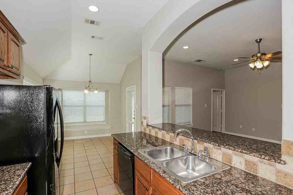 311 Galloping Hill Road - Photo 7 of 16