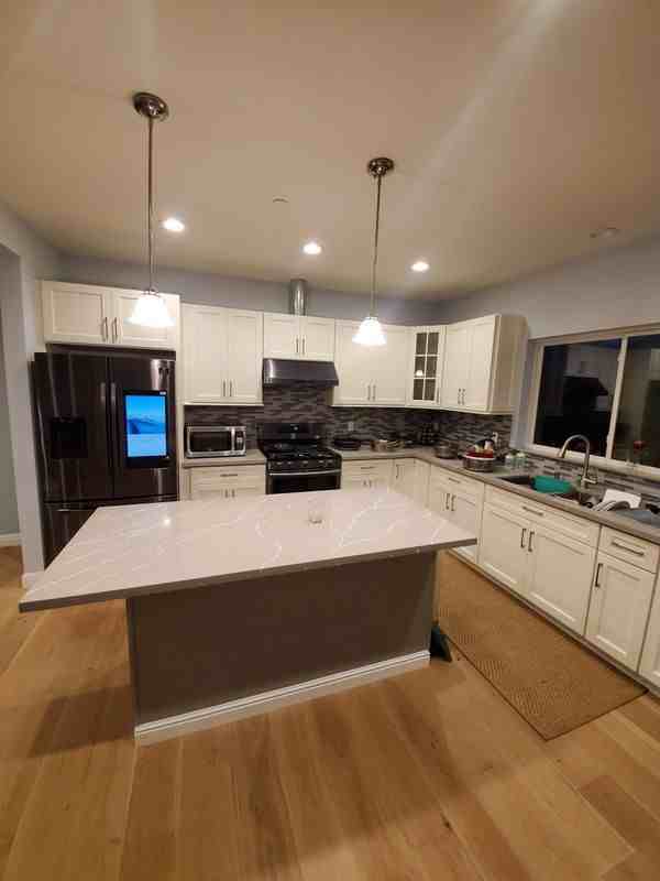 2520 Garvin Ave - Photo 3 of 8