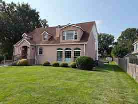 3405 Clayborne Ave - Photo 1 of 1
