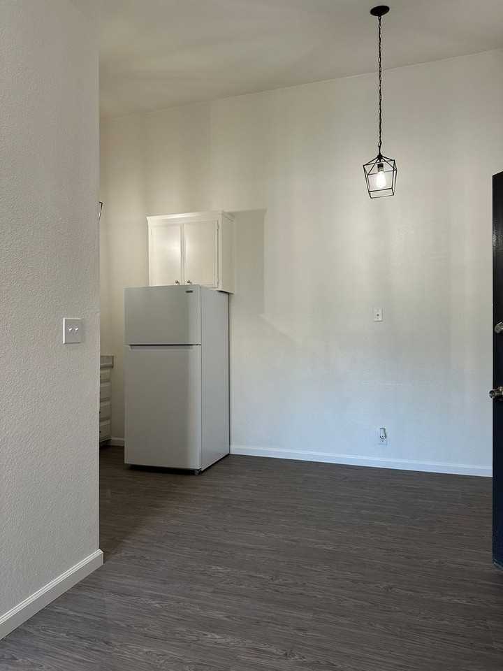 Parkhills Place Holdings LLC - Photo 7 of 13